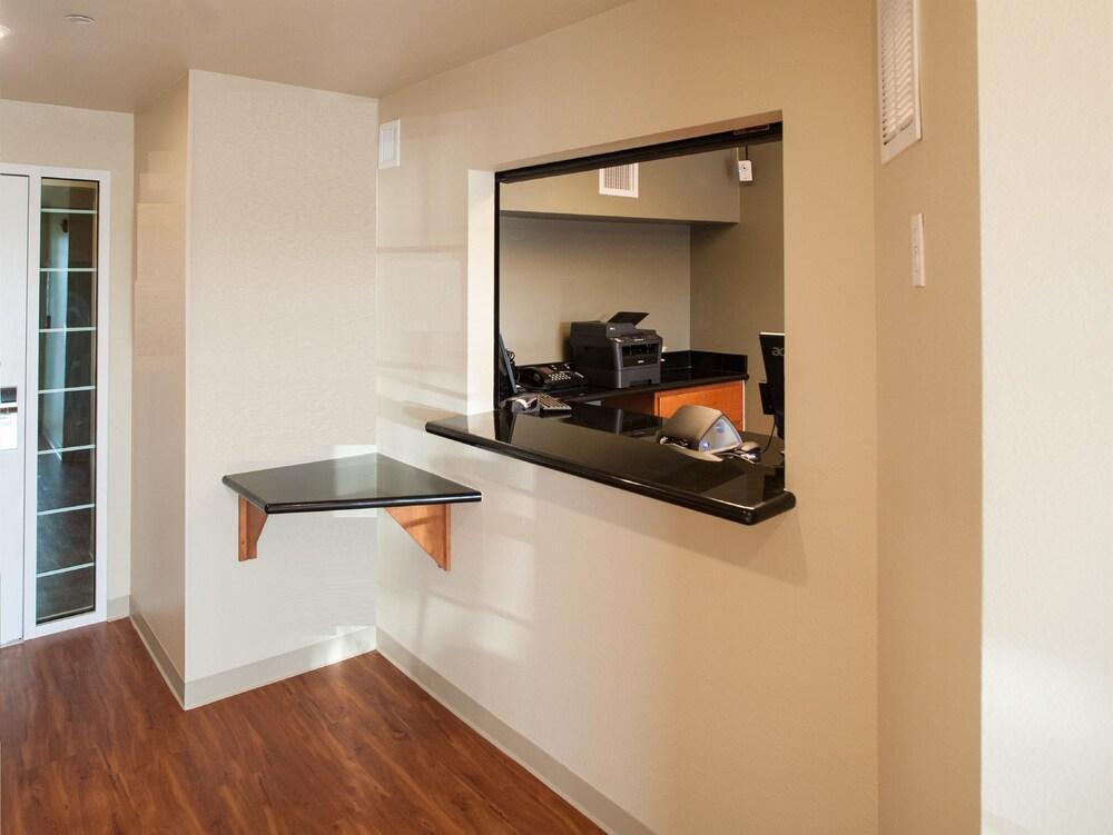 Woodspring Suites Louisville Clarksville Екстериор снимка