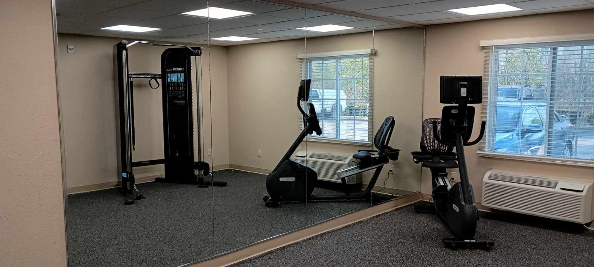 Woodspring Suites Louisville Clarksville Екстериор снимка