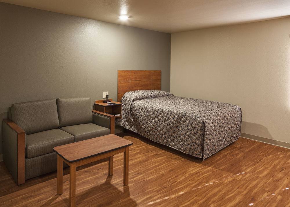Woodspring Suites Louisville Clarksville Екстериор снимка